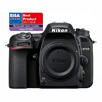 Nikon D7500